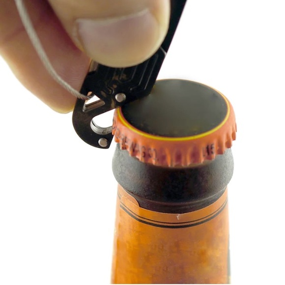 New in Box-Radix Key Blade the ultimate minimalist tool to keep on your keychain - Picture 5 of 7